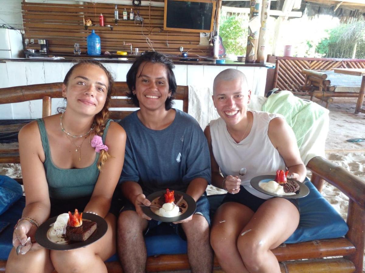 Kamala Surf & Backpacker Hostel Montañita Kültér fotó