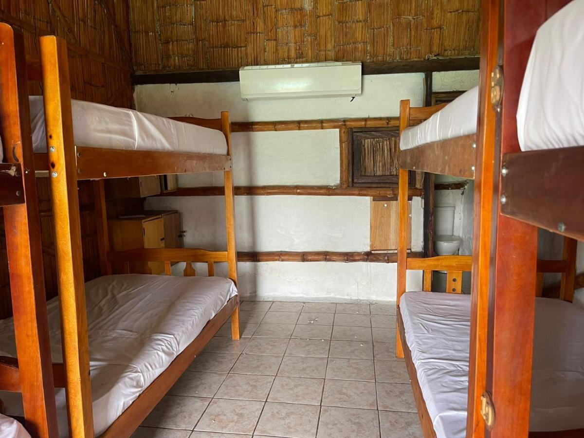 Kamala Surf & Backpacker Hostel Montañita Kültér fotó