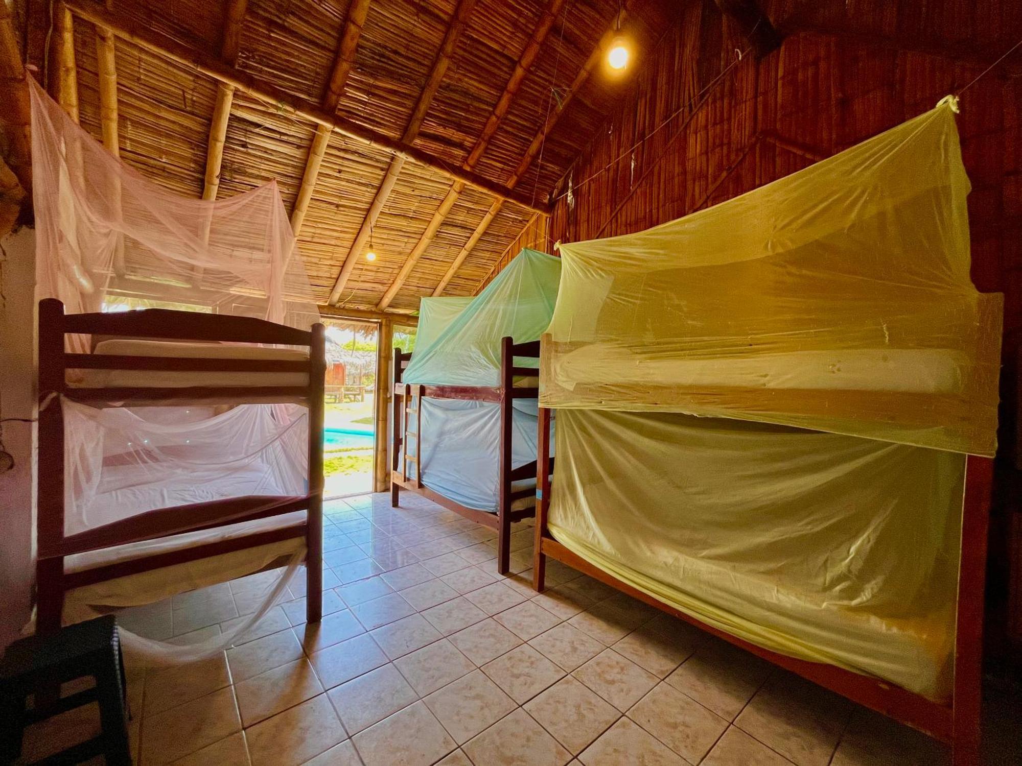 Kamala Surf & Backpacker Hostel Montañita Kültér fotó